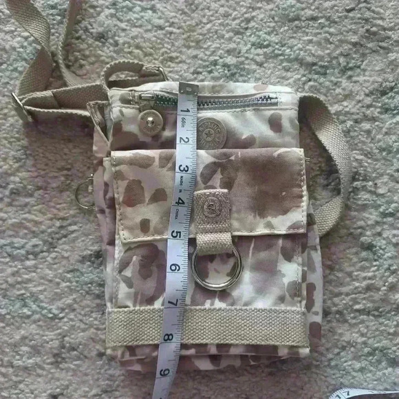 Kipling Leapord Print Small Crossbody Organizer Lightweight Travel Purse Bag - Picture 16 of 17